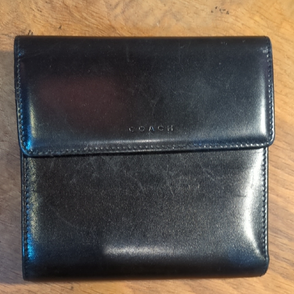 Coach Trifold Black Leather Wallet + Clasped Pocket